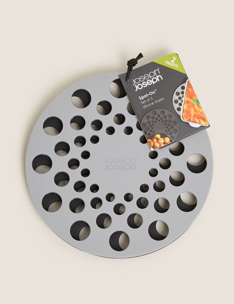 Set of 2 Spot-On Silicone Trivets 3 of 3