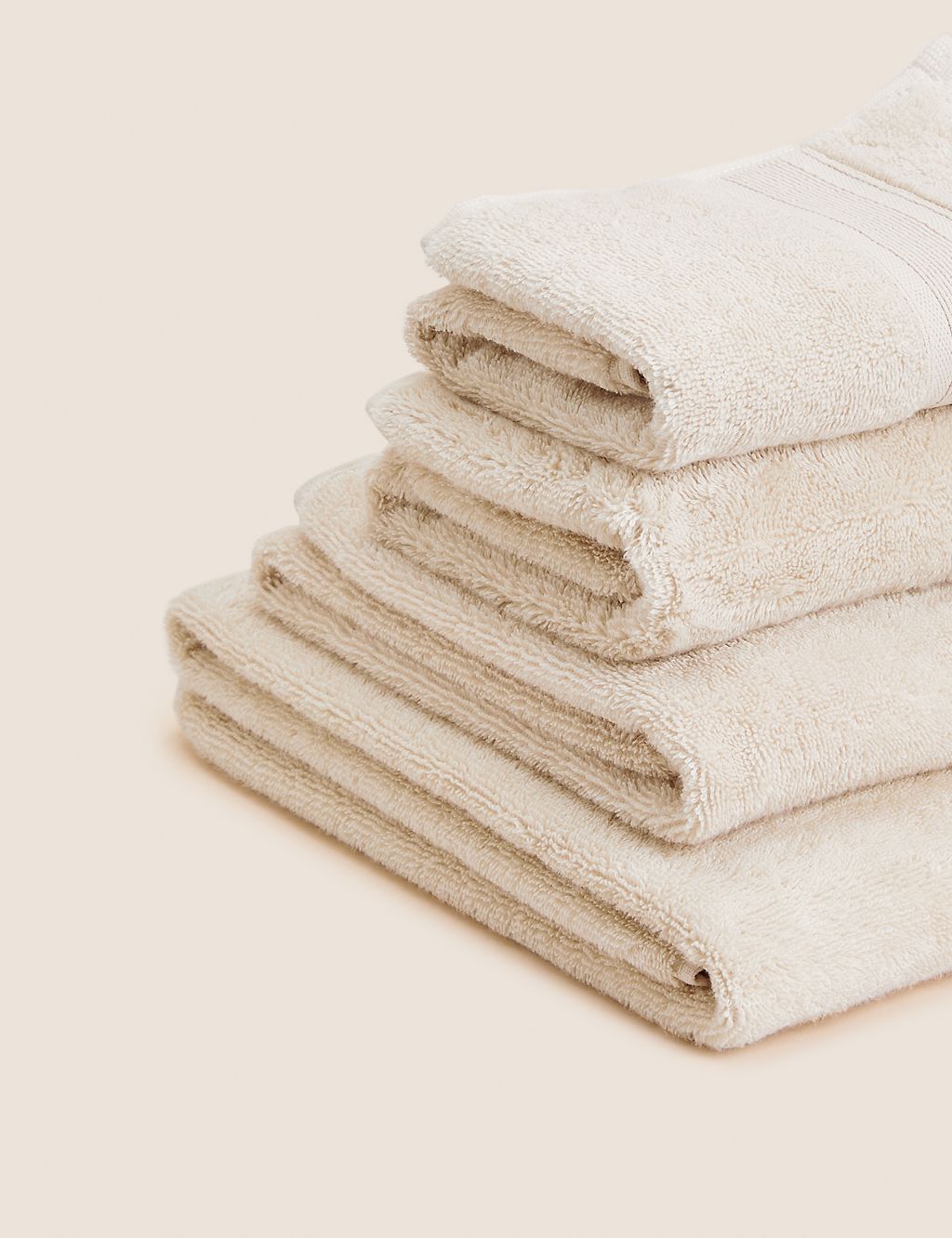 Set of 2 Super Soft Pure Cotton Towels 1 of 4