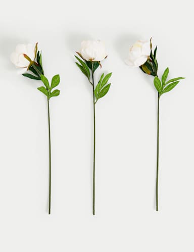 Set of 3 Artificial Closed Peonies 1 of 5