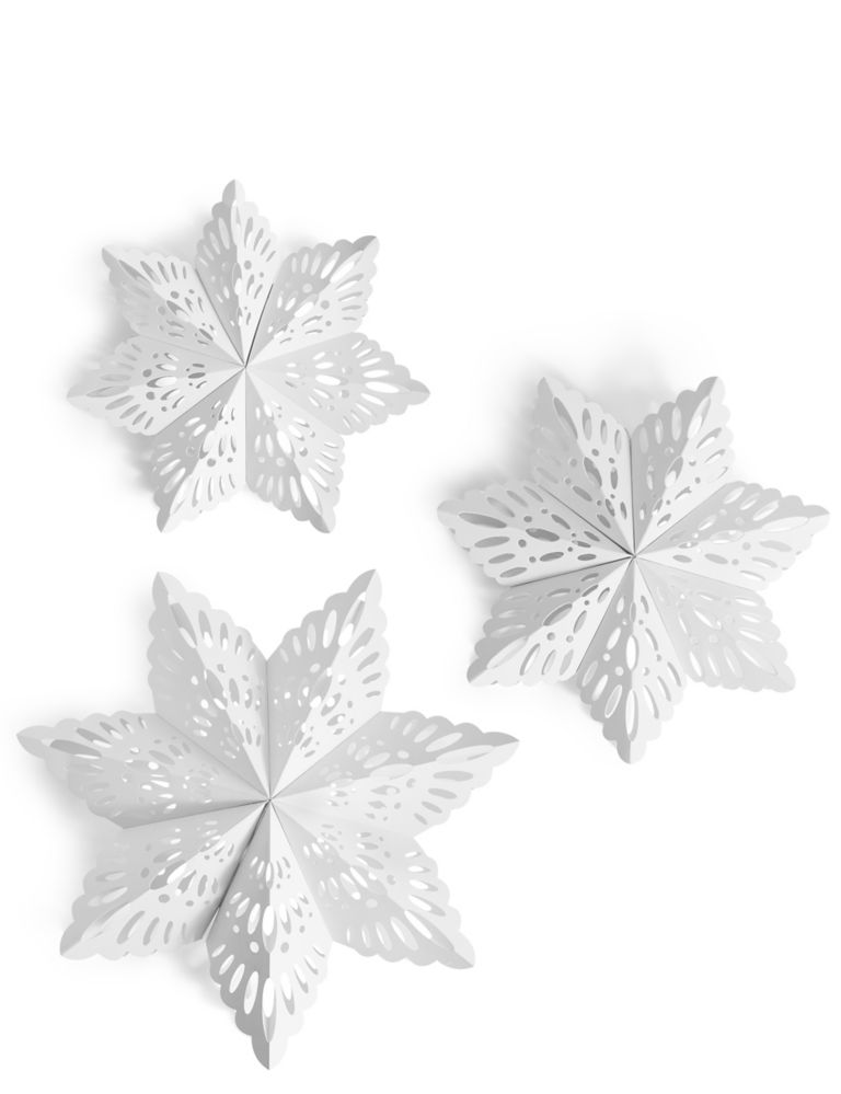 Set of 3 Hanging Paper Snowflakes 1 of 5