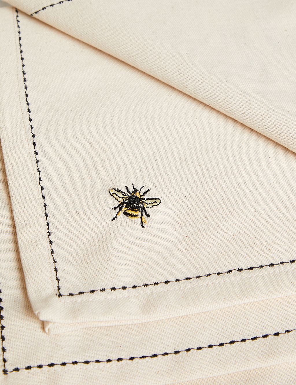 Set of 4 Embroidered Bee Cotton Napkins 2 of 5