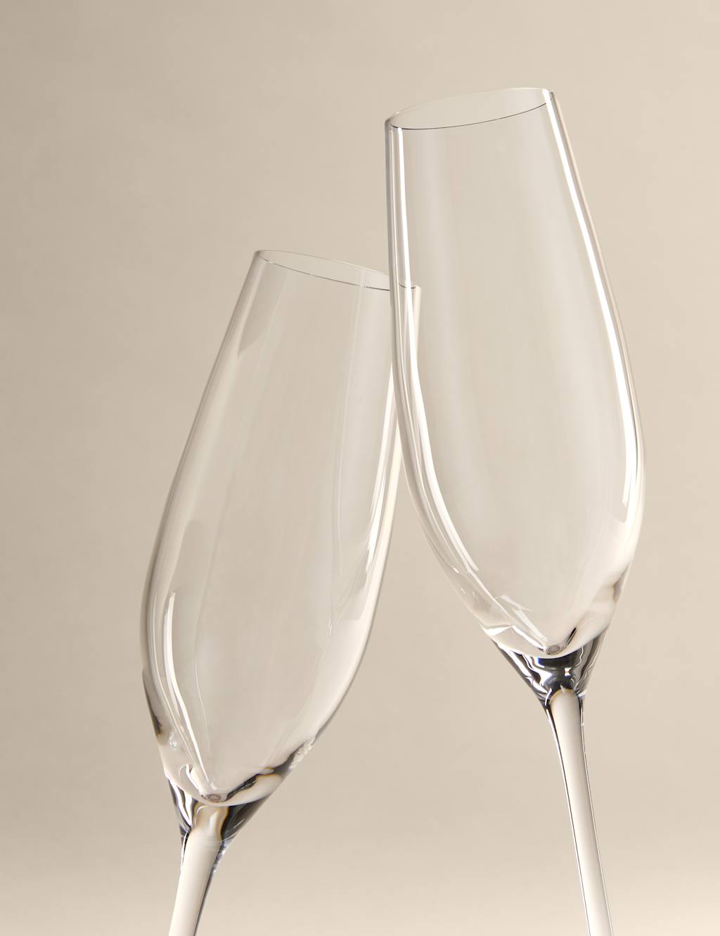 M & s champagne flutes top