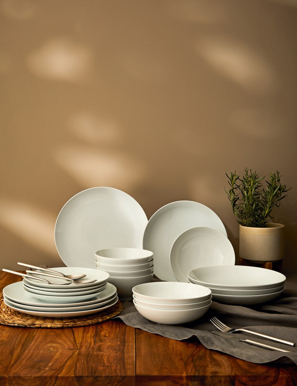 M and s dinner sets 2025