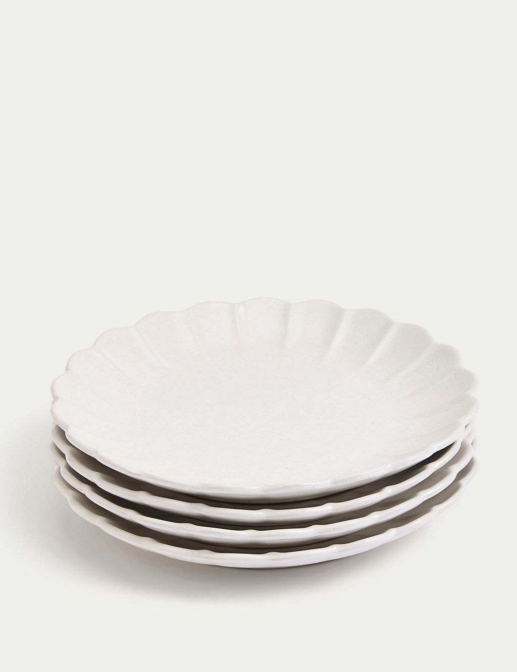 Set of 4 Scallop Dinner Plates 2 of 5
