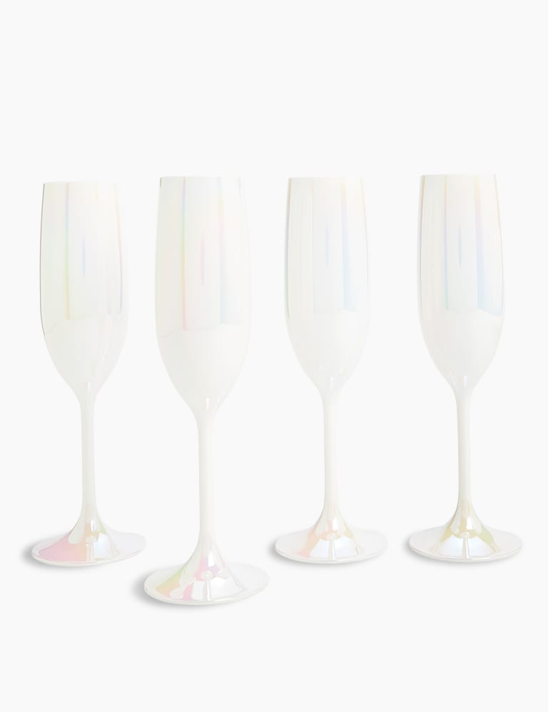 Set of 4 White Lustre Champagne Flutes M S