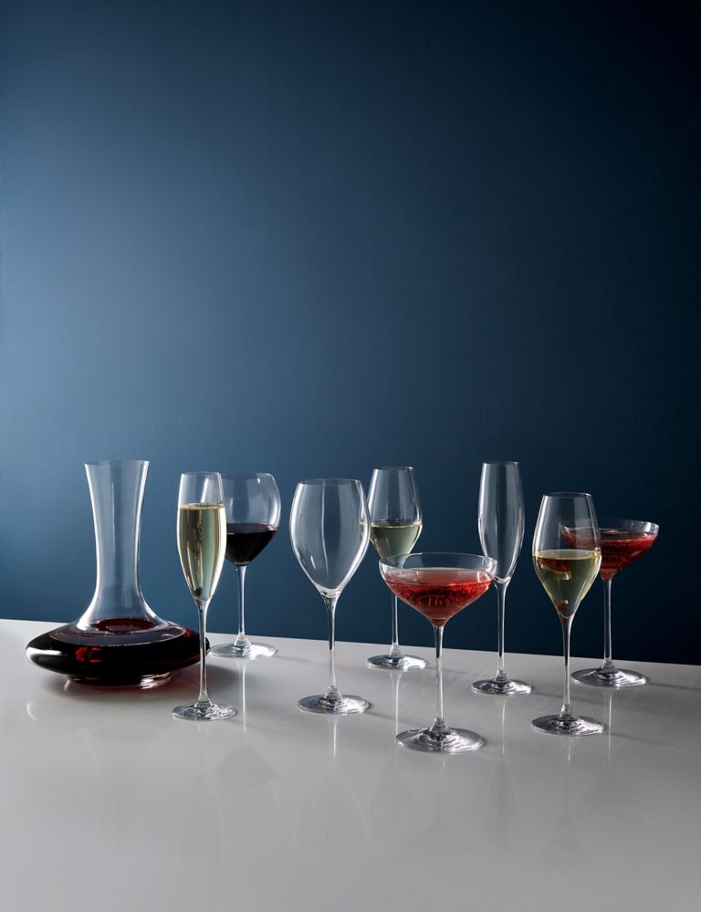 https://asset1.cxnmarksandspencer.com/is/image/mands/Set-of-4-White-Wine-Glasses/MS_05_T34_5415W_D9_X_EC_7?%24PDP_IMAGEGRID%24=&wid=768&qlt=80