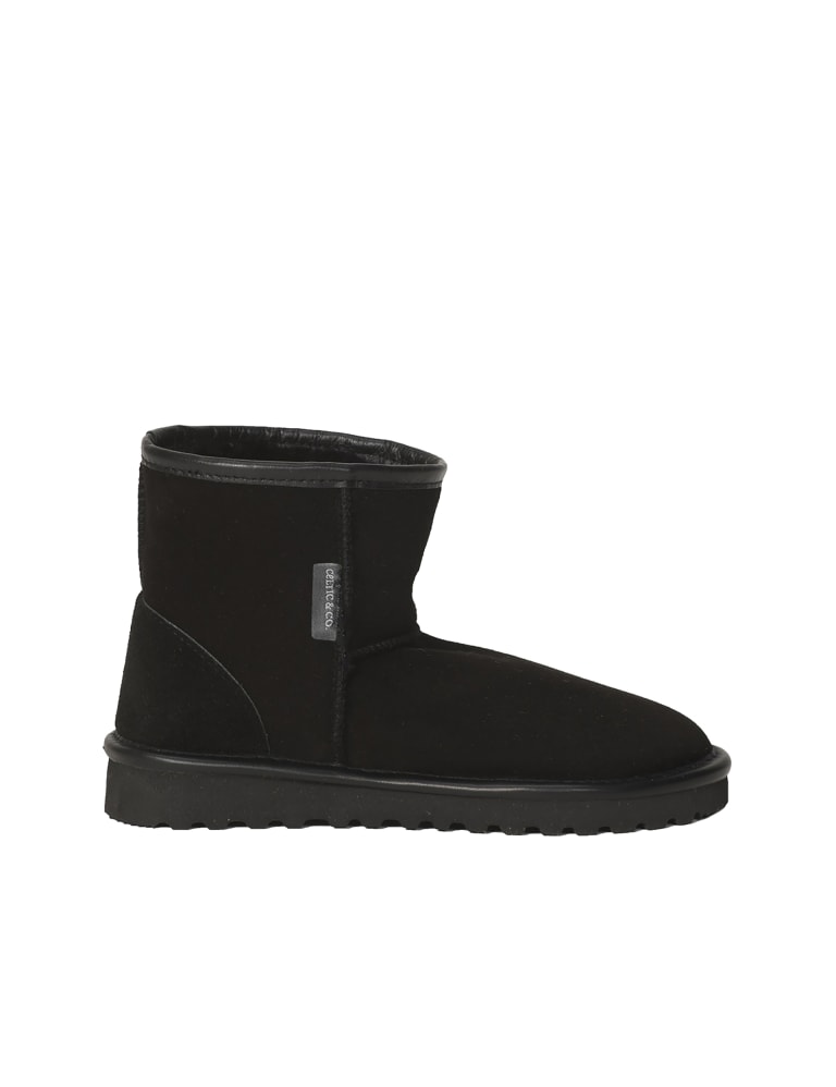 Short flat boots discount