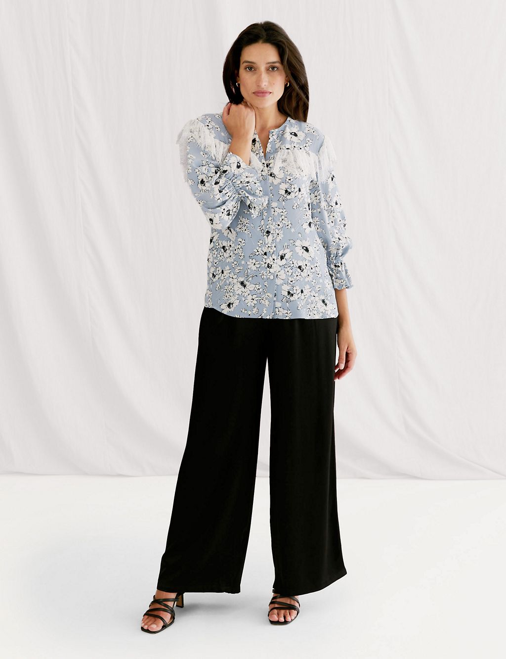 Sheer Floral Lace Detail 3/4 Sleeve Blouse 5 of 7