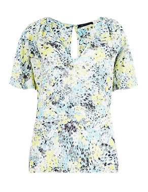 Short Sleeve Floral Blouse Image 2 of 4