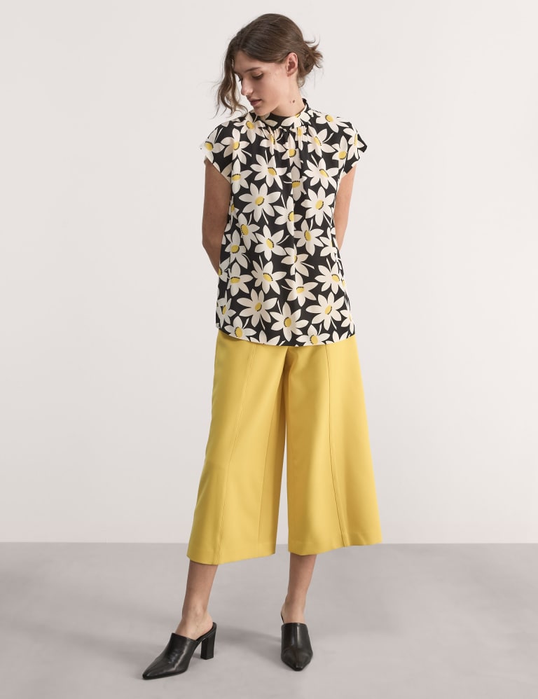 Yellow cropped trousers clearance