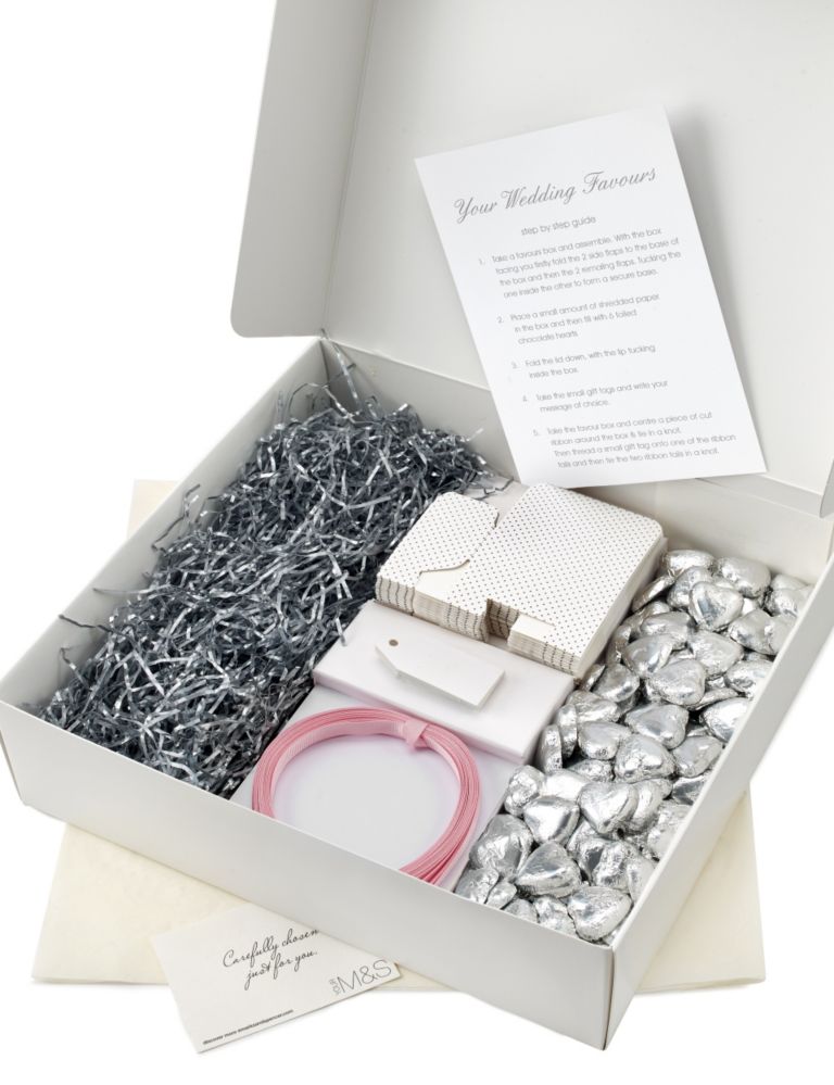 Silver Milk Chocolate Heart Wedding Favours in a Dotty Box with Pink Ribbon - Pack of 25 2 of 6