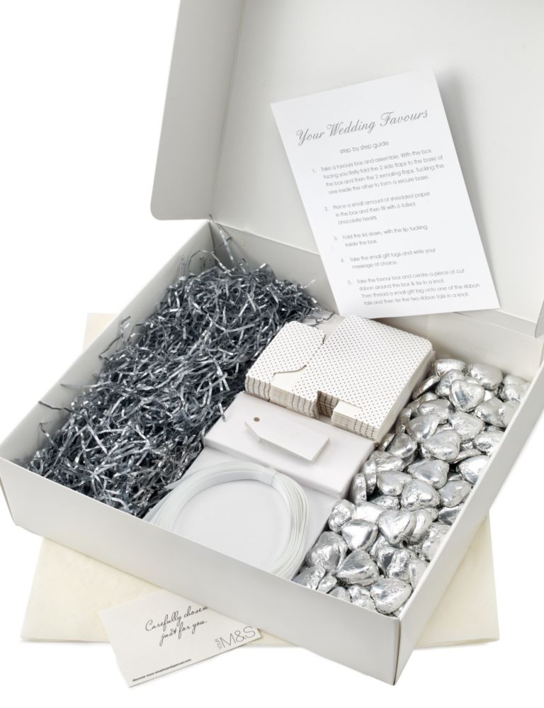 Silver Milk Chocolate Heart Wedding Favours in a Dotty Box with White Ribbons - Pack of 25 2 of 6