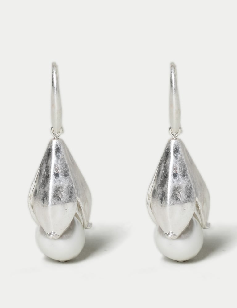 Silver Tone Pearl Flower Drop Earring