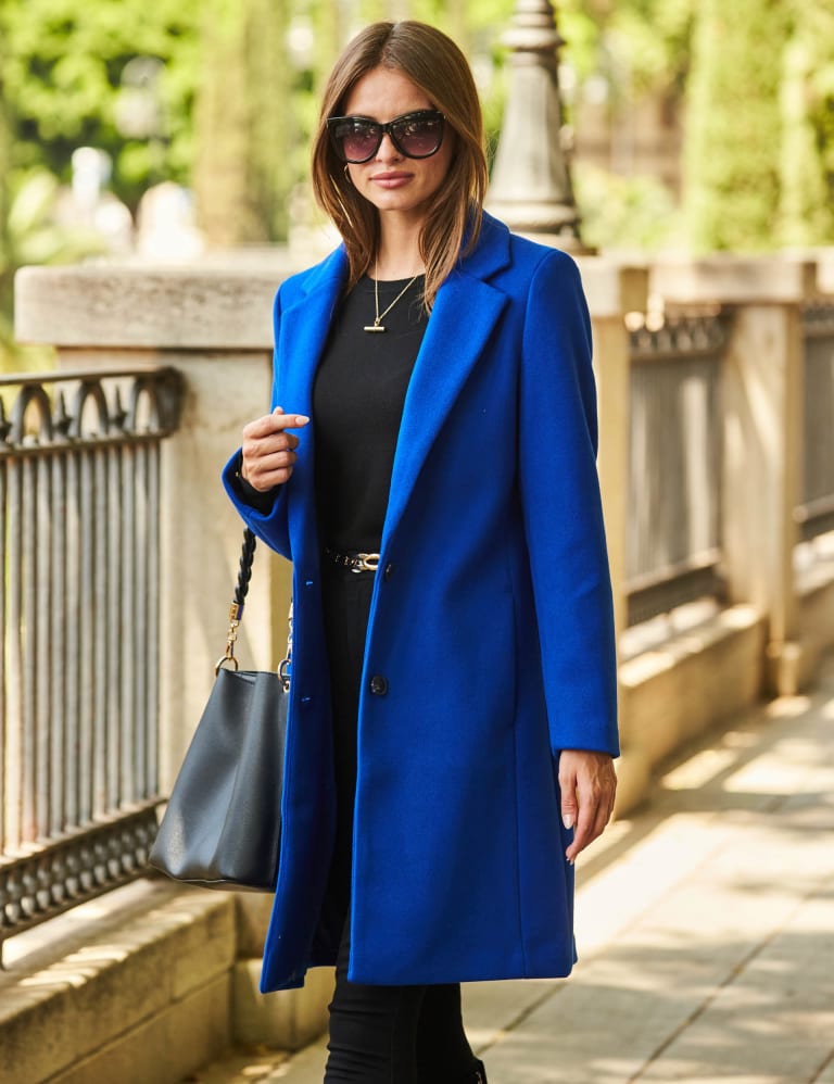 Royal blue coat outfit hotsell