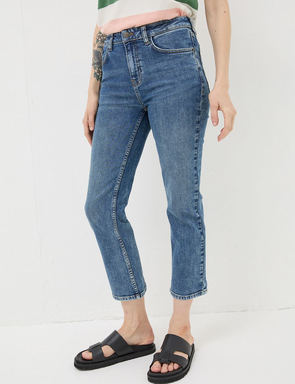 Slim Fit Cropped Jeans 4 of 5
