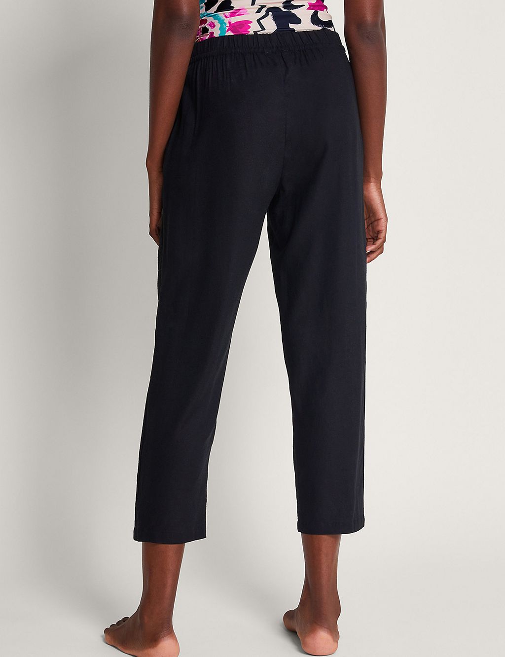 Slim Fit Cropped Trousers with Linen 2 of 5