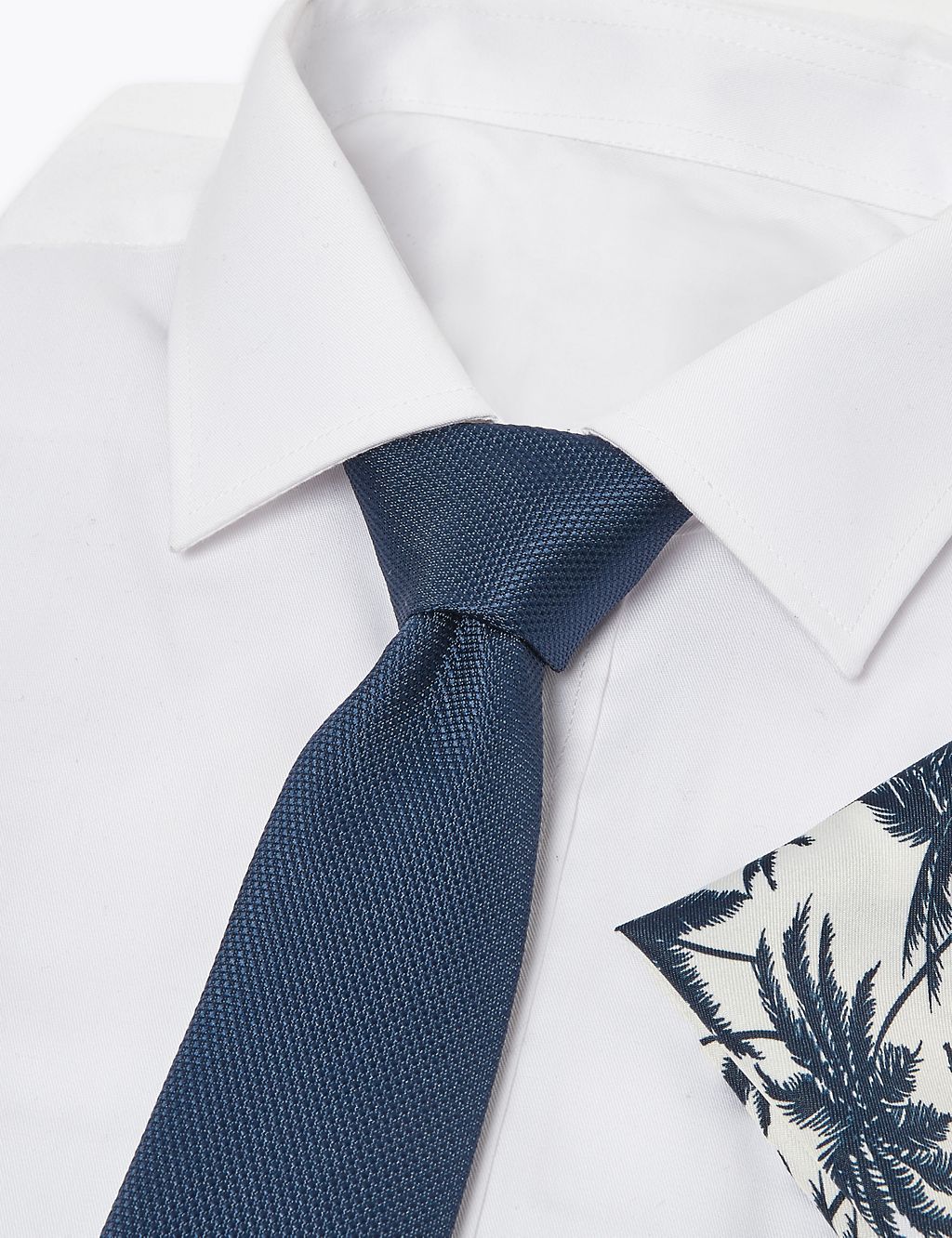Slim Palm Tree Print Tie & Handkerchief Set 1 of 4