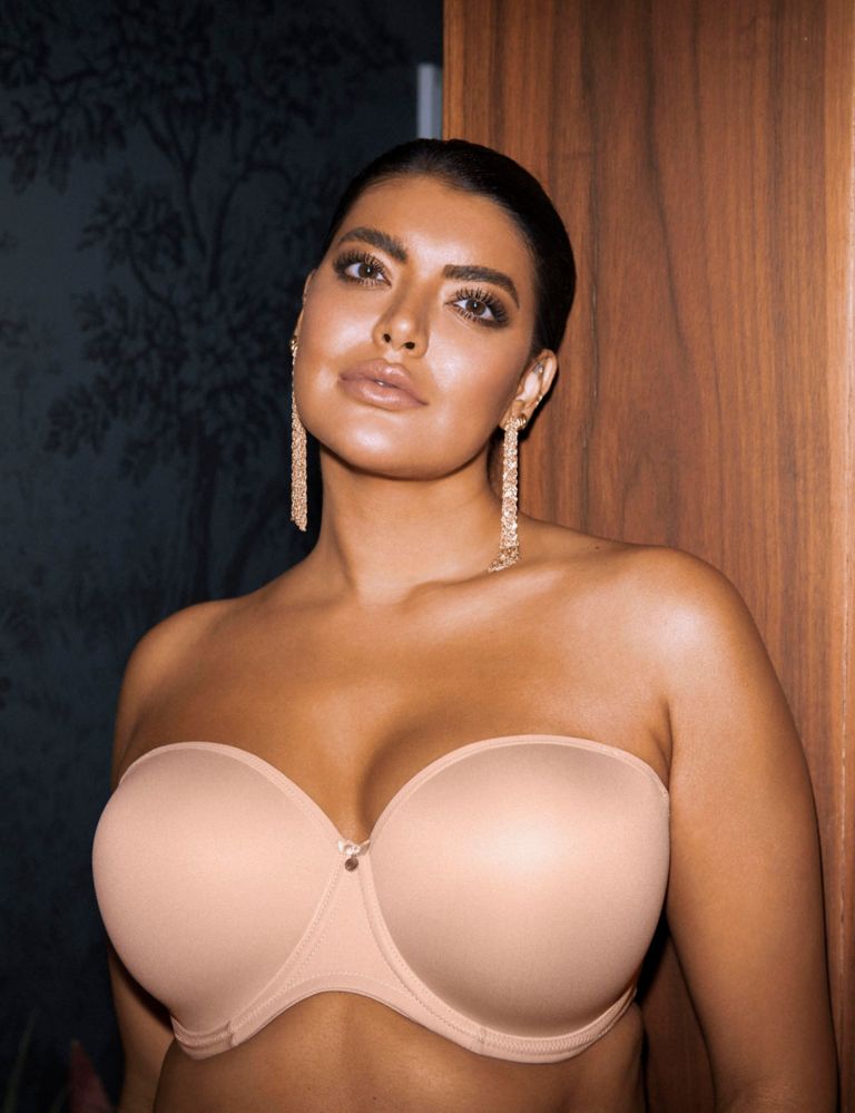 Smooth Wired Moulded Strapless Bra DD-J 1 of 8