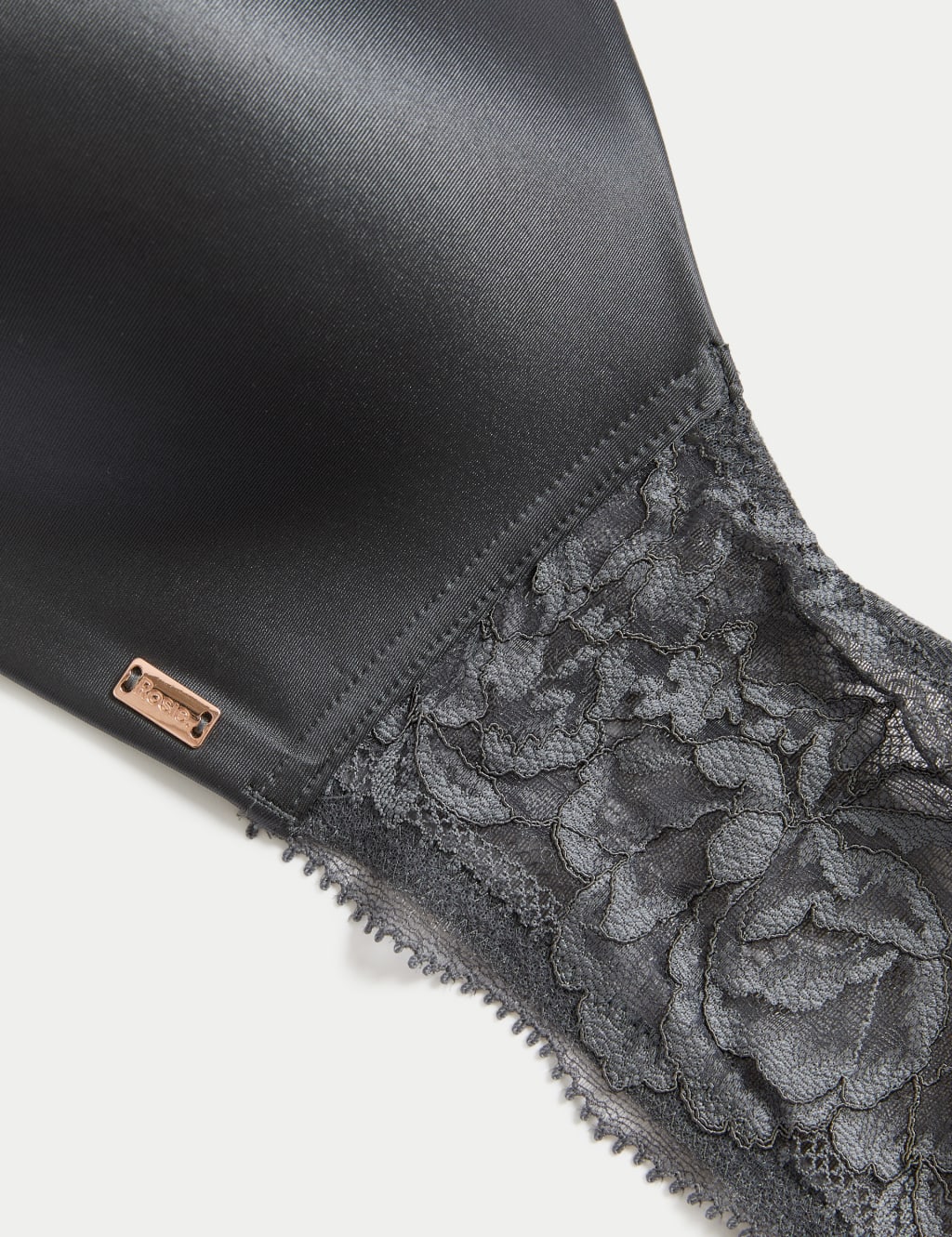 Smoothing Non Wired Plunge Bra | Rosie | M&S
