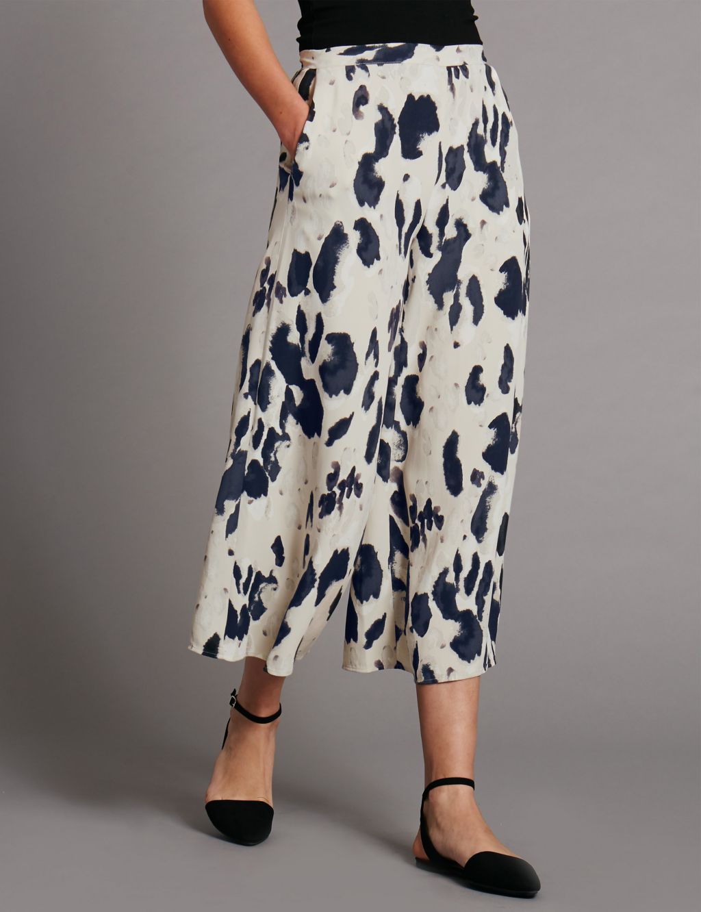Smudge Animal Print Wide Leg Trousers 3 of 4