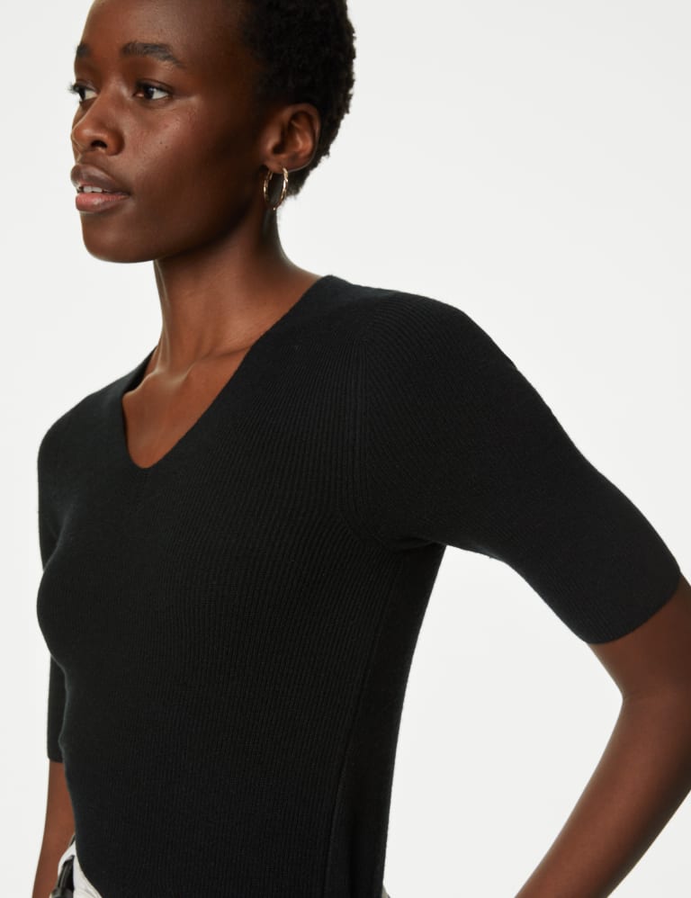 Knitted v neck top outlet
