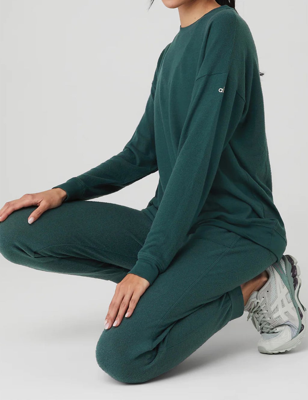 Alo yoga sweatshirt sales
