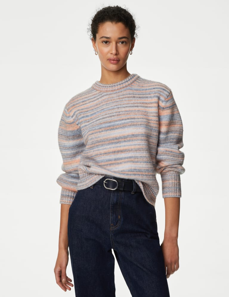 Cardiff striped crewneck discount sweater in coziest yarn