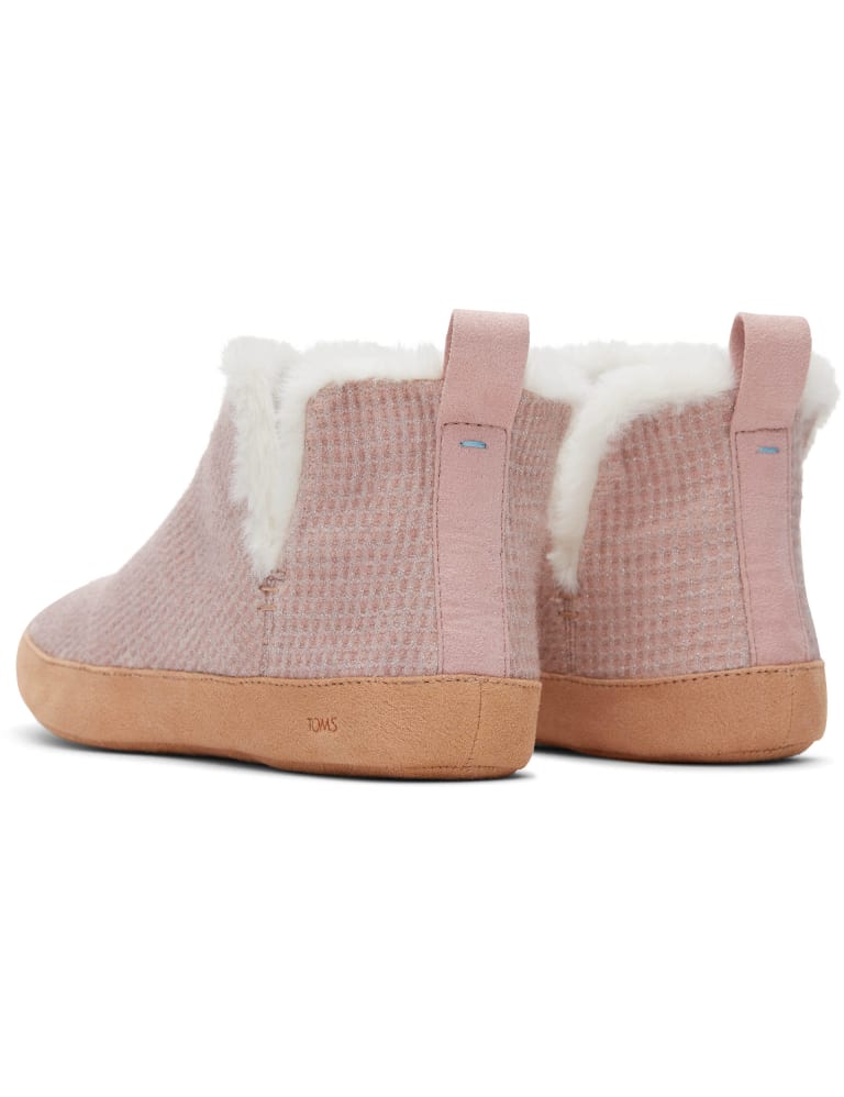 Toms deals slipper boots
