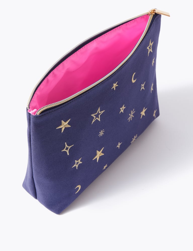 Star Make-Up Bag 2 of 3