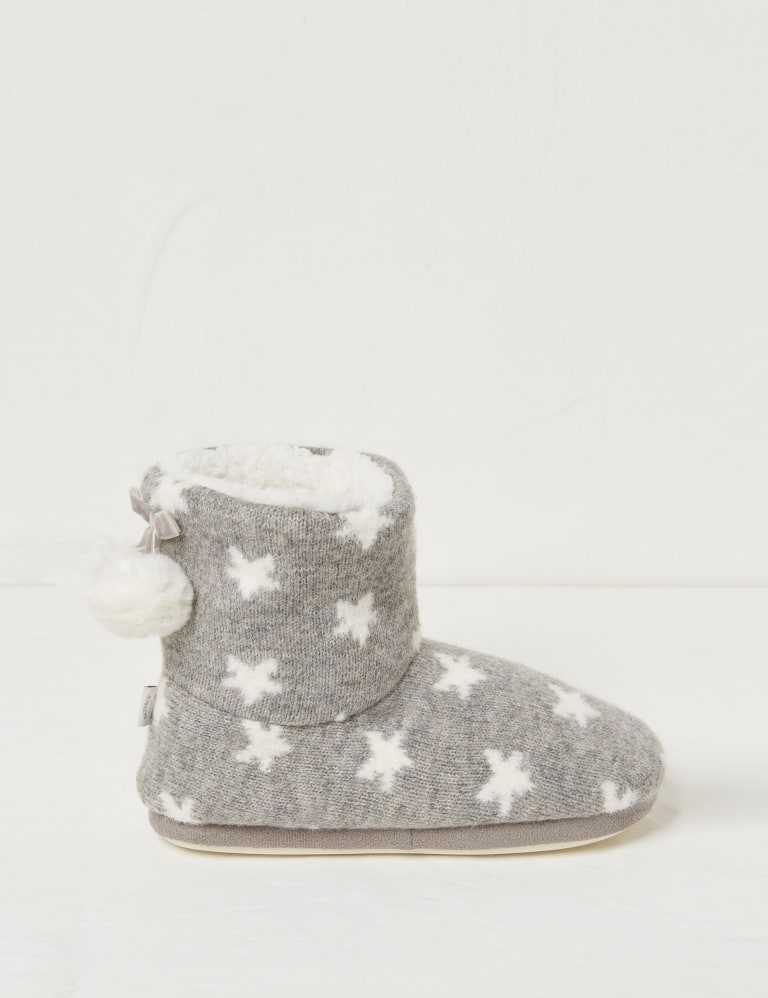 Star shop slipper boots