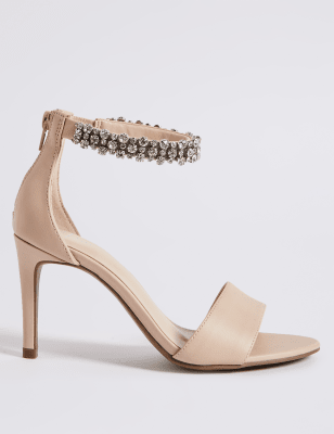 Nude best sale jewel heels