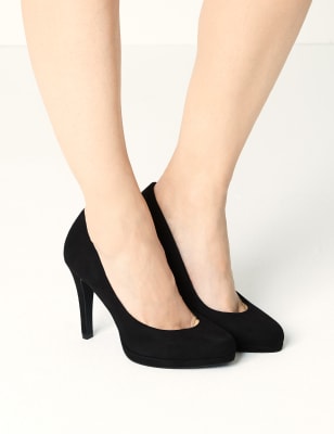 Black platform shop court heels