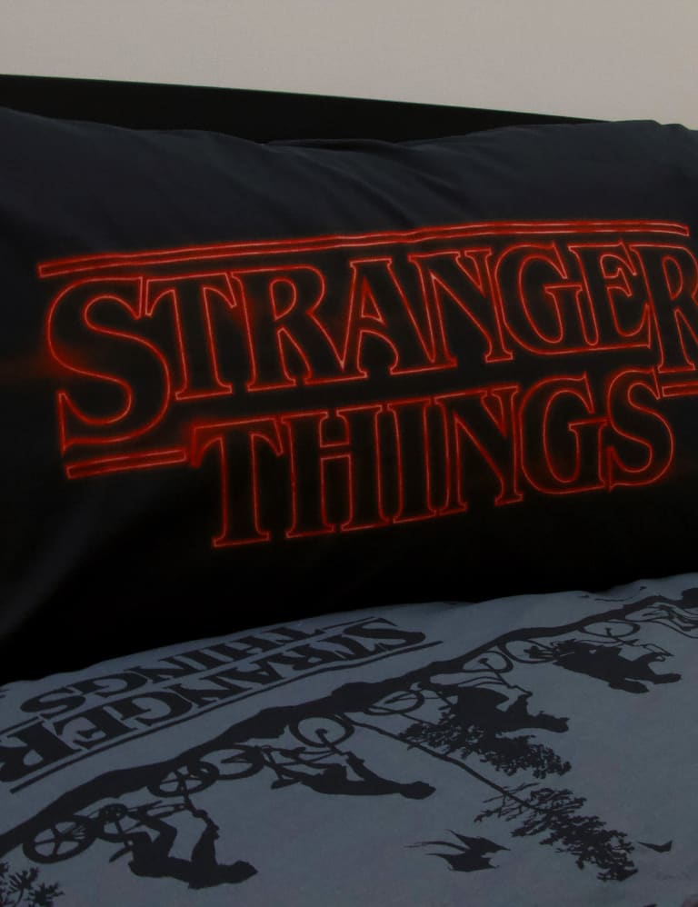 Stranger Things Cotton Blend Bedding Set 7 of 7