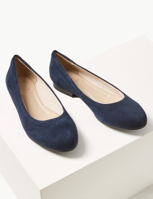 Navy ballerina hot sale pumps uk