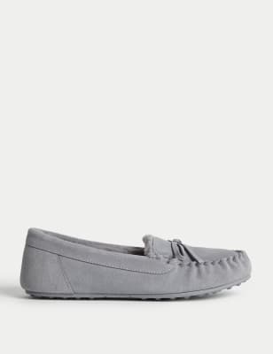 Fur lined sales moccasin slippers