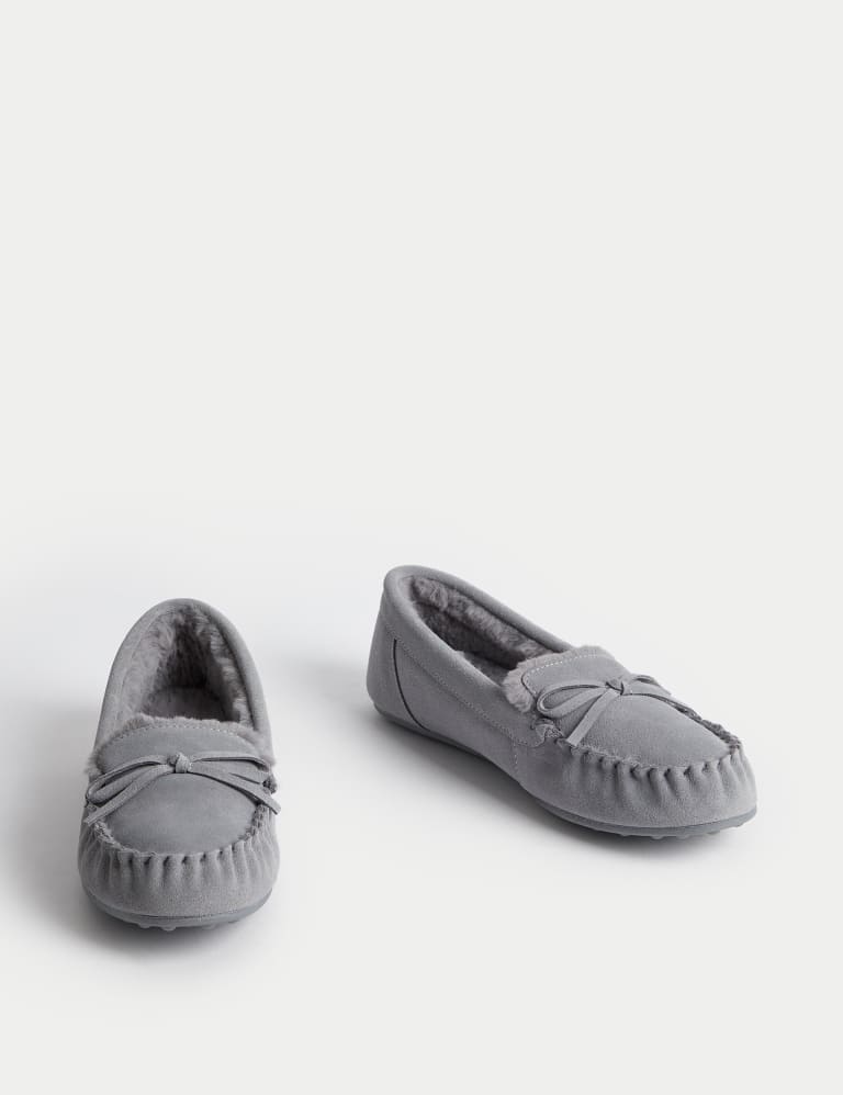 Minnetonka women's sale slippers sale