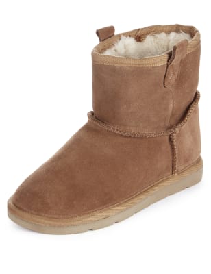 Light brown bow faux hotsell fur lined short boots