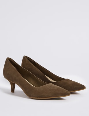 Brown suede shop kitten heels