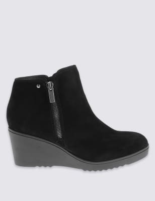 Sporty 2024 wedge booties