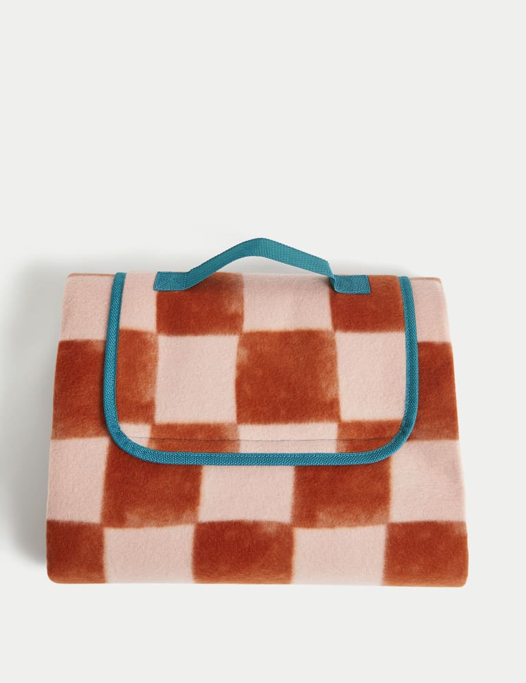 Fold away discount picnic blanket