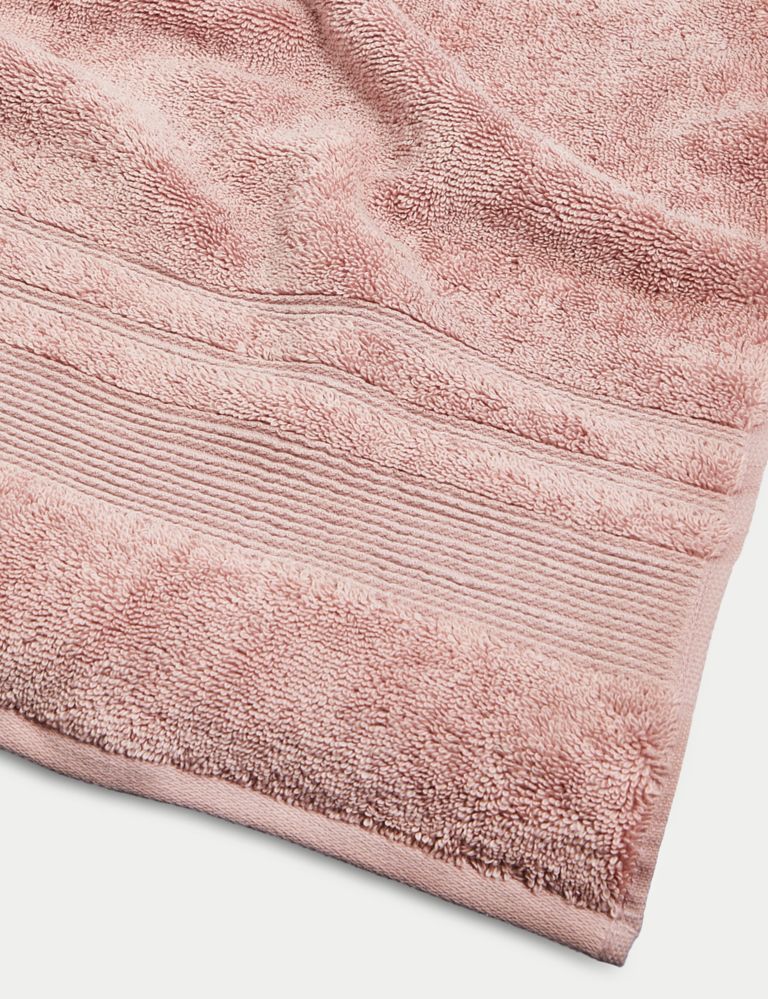 Super Plush Pure Cotton Towel 3 of 4