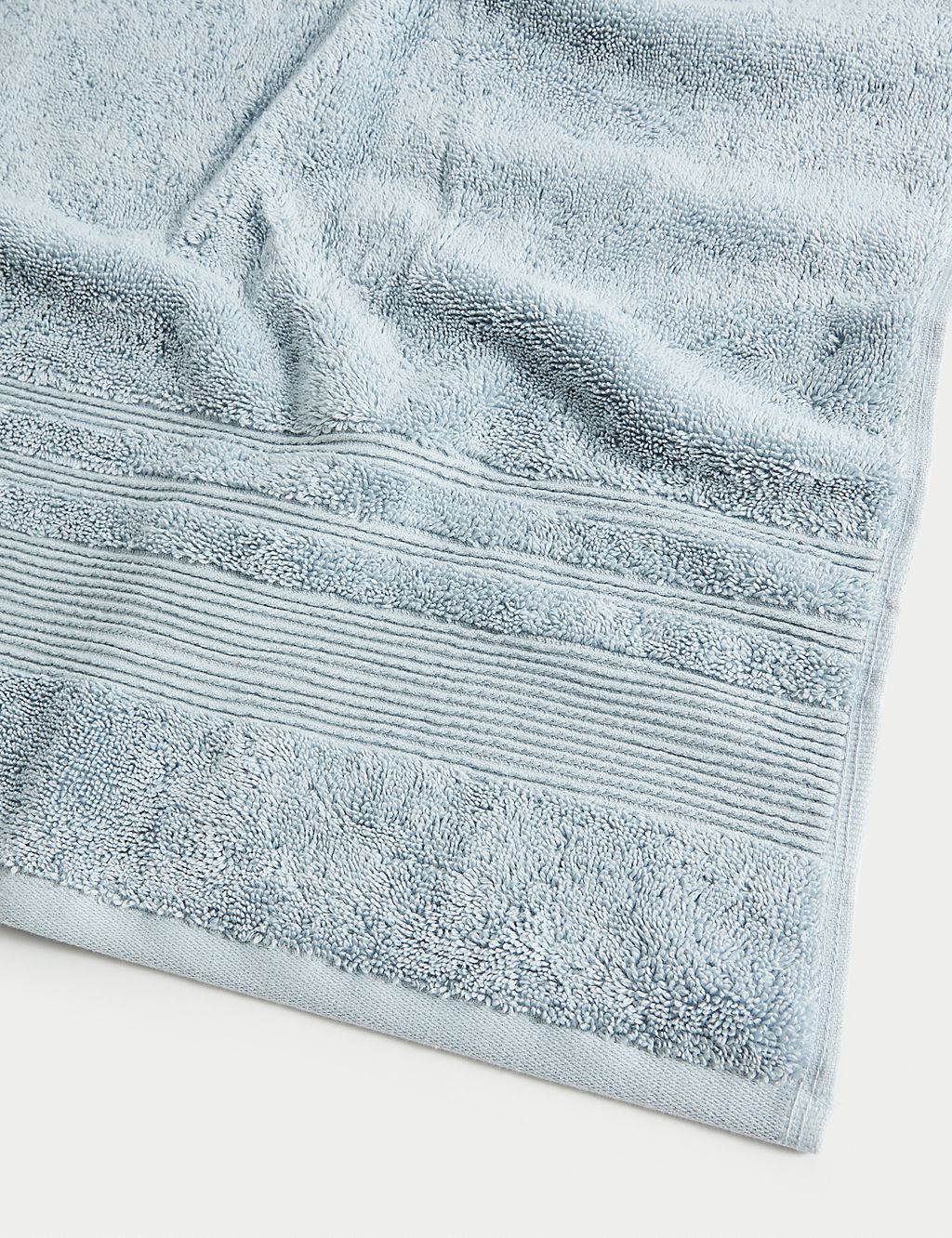 Super Plush Pure Cotton Towel 4 of 4
