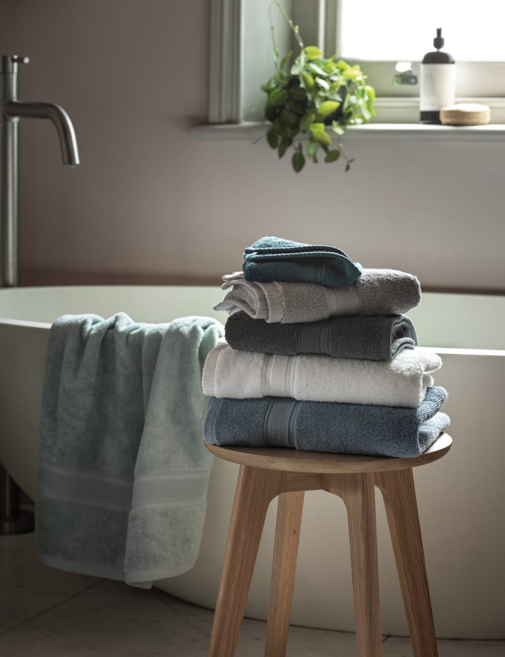 Super Soft Pure Cotton Antibacterial Towel 9 of 10