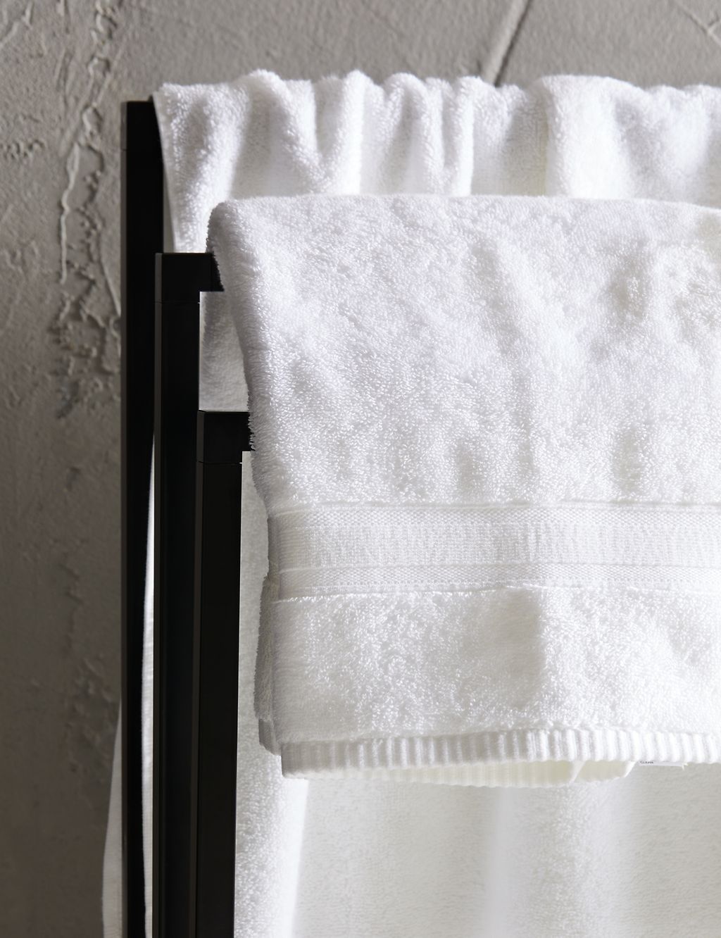 Super Soft Pure Cotton Antibacterial Towel 7 of 9