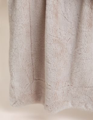 Supersoft Faux Fur Throw Image 2 of 6