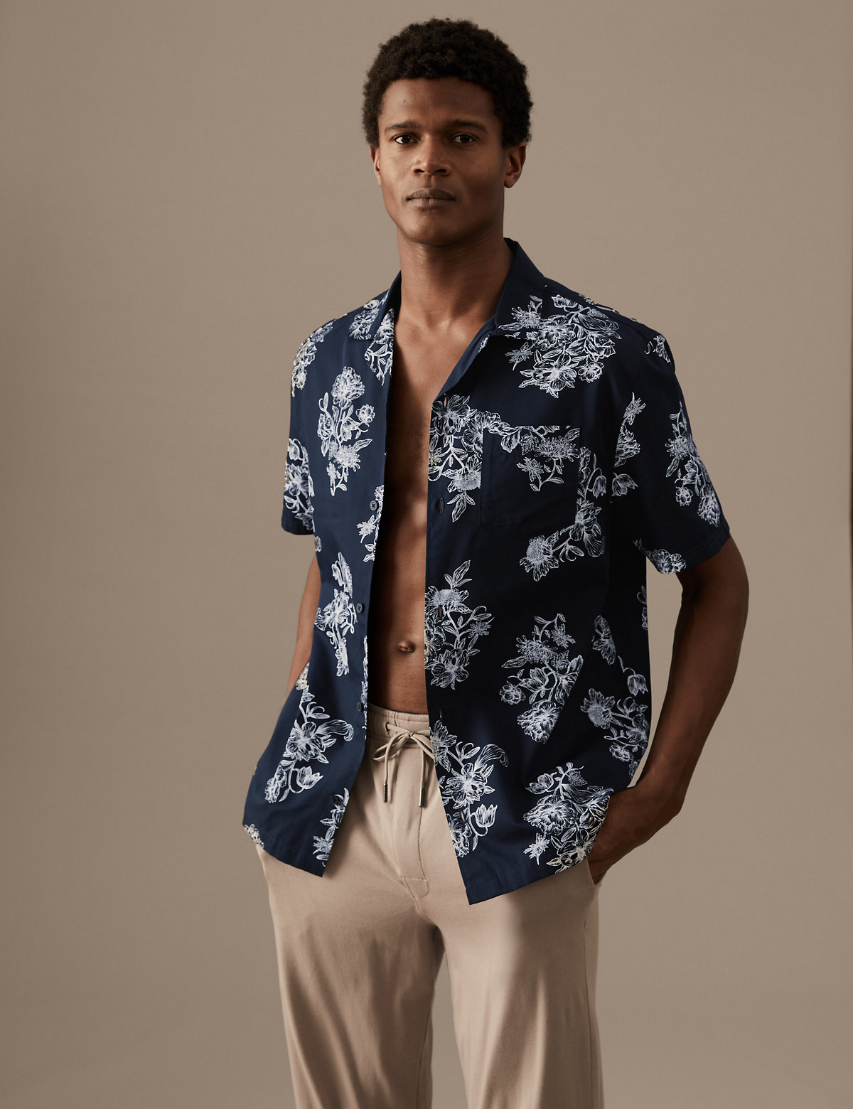 

Marks & Spencer Cotton Rich Floral Print Pyjama Top (MALE, NAVY MIX, M)