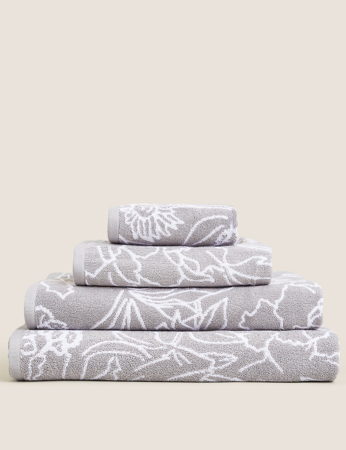 

Marks & Spencer Pure Cotton Floral Towel (SILVER GREY, BATH)