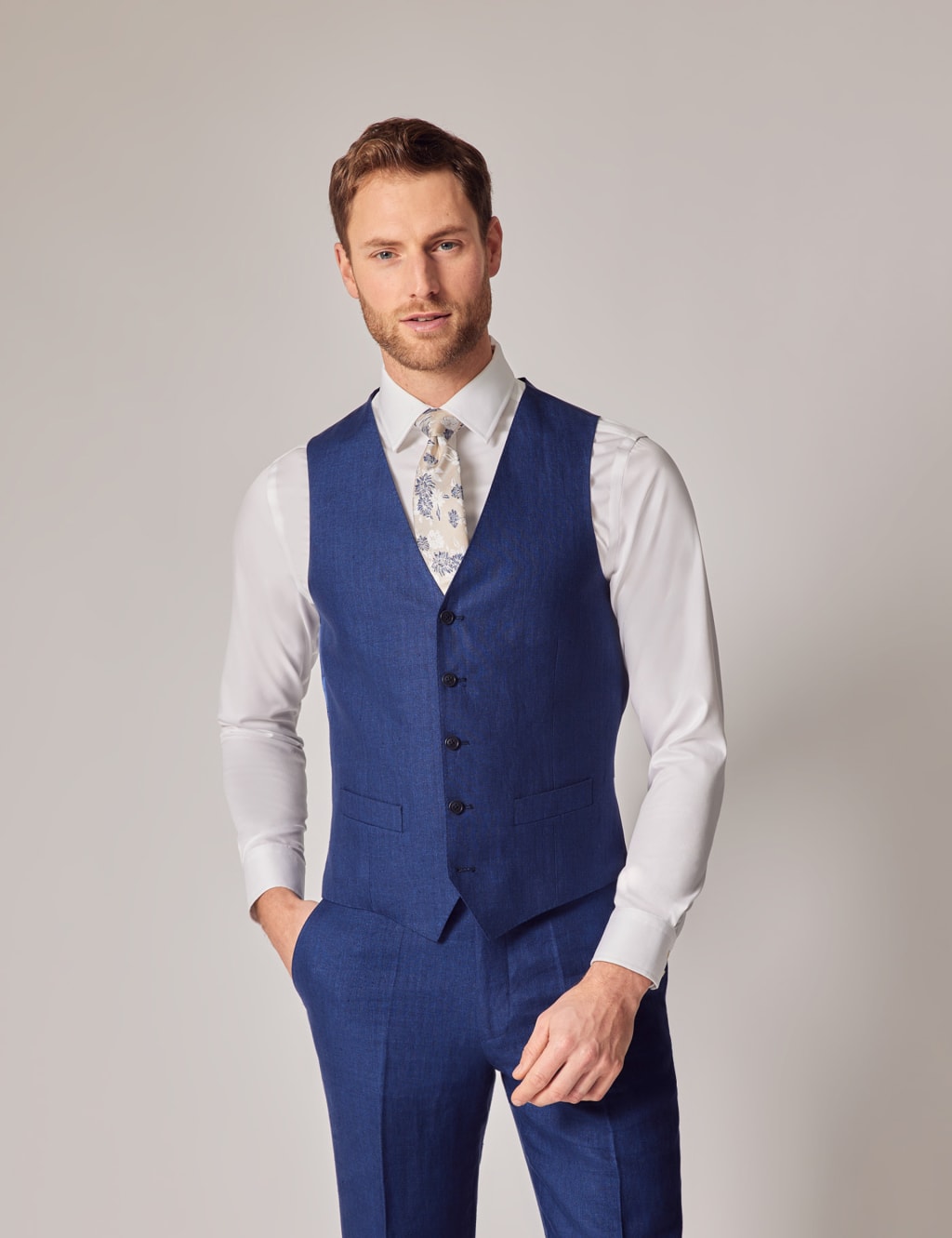 Tailored Fit Pure Linen Waistcoat Hawes and Curtis M S