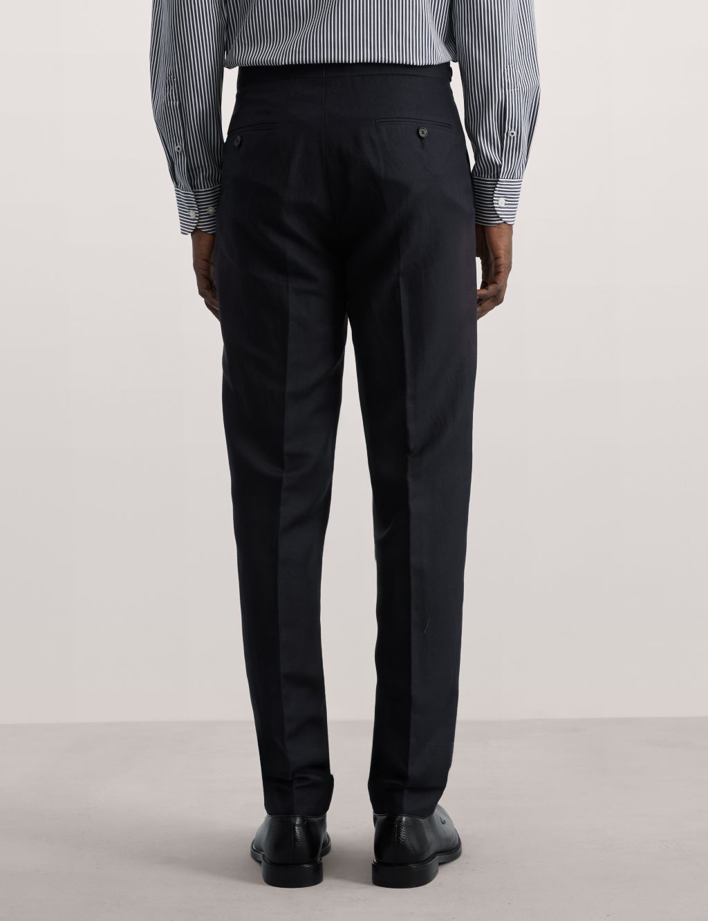 Tailored Fit Silk Linen Blend Trousers 8 of 8