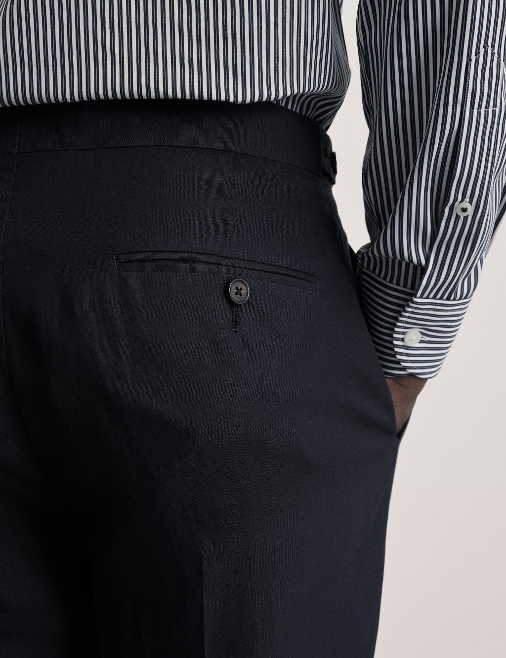 Tailored Fit Silk Linen Blend Trousers 5 of 8